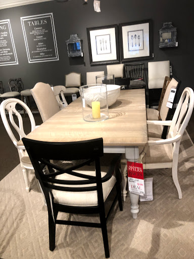 Shopping Mall «Centre at Post Oak», reviews and photos, 5000 Westheimer Rd, Houston, TX 77056, USA