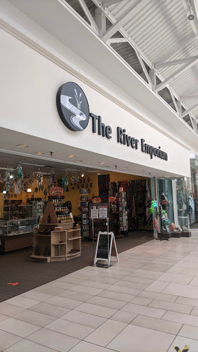 Shopping Mall «River Valley Mall», reviews and photos, 1635 River Valley Cir S, Lancaster, OH 43130, USA