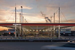 Allguth Tankstelle mit Getränkemarkt, Waschstraße, Bistro und Shop