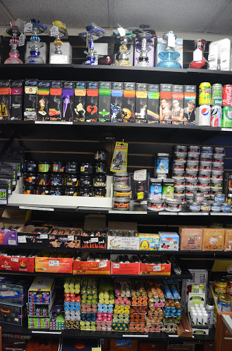 Tobacco Shop «Tobacco & Smoke Shop», reviews and photos, 91 Sugar Ln, Sugar Grove, IL 60554, USA