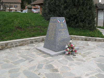 Monument aux morts du Lac-d'Issarlès à Le Lac-d'Issarlès