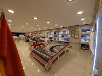 Madame Coco Mersin Silifke Cadde