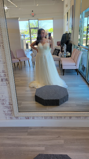 Bridal Shop «Signature Bridal», reviews and photos, 703 Long Rd Crossing Dr #10, Chesterfield, MO 63005, USA