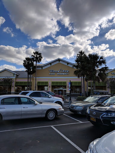 Grocery Store «Winn-Dixie», reviews and photos, 2458 Burnsed Blvd, Wildwood, FL 34785, USA