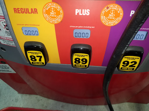 Grocery Store «Giant Food Stores», reviews and photos, 4001 New Falls Rd, Levittown, PA 19056, USA