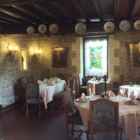 Atmosphère du Restaurant gastronomique Auberge du Daguet à Vieux-Moulin - n°14