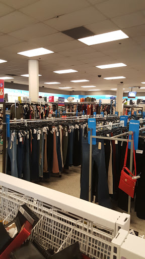 Clothing Store «Ross Dress for Less», reviews and photos, 13750 Riverside Dr, Sherman Oaks, CA 91423, USA