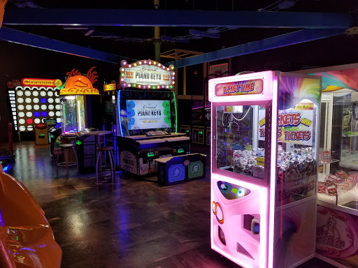 Restaurant «Main Event Entertainment», reviews and photos, 12500 Sycamore Station Pl, Louisville, KY 40299, USA