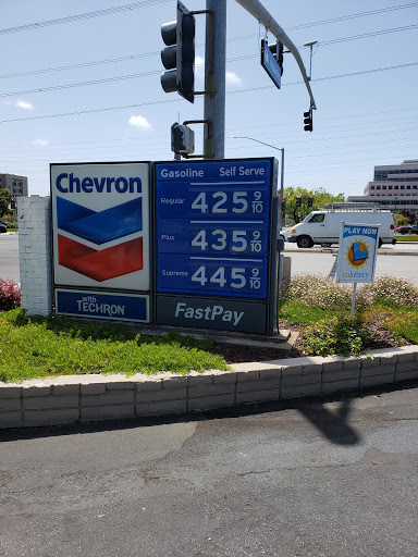 Gas Station «Chevron», reviews and photos, 1101 E Hillsdale Blvd, Foster City, CA 94404, USA