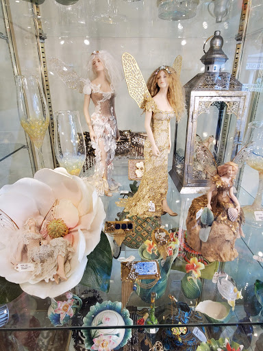 Shopping Mall «Tahitian Gardens», reviews and photos, 1975 Periwinkle Way, Sanibel, FL 33957, USA