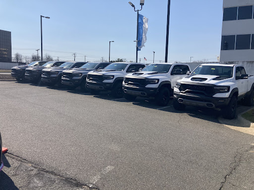 Car Dealer «Koons Tysons Chrysler Dodge Jeep Ram», reviews and photos, 2050 Chain Bridge Rd, Vienna, VA 22182, USA