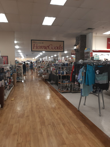 Department Store «T.J. Maxx and HomeGoods», reviews and photos, 35 Talcottville Rd, Vernon, CT 06066, USA