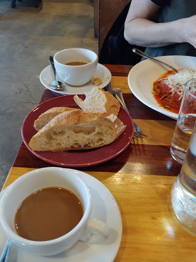 Italian Restaurant «La Bottega Cafe Deli Wine Shop», reviews and photos, 1905 Main St, Vancouver, WA 98660, USA