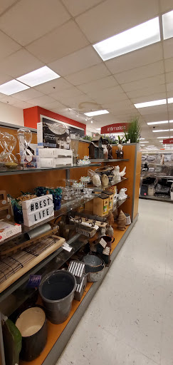 Department Store «T.J. Maxx», reviews and photos, 2711 S Rochester Rd, Rochester Hills, MI 48307, USA