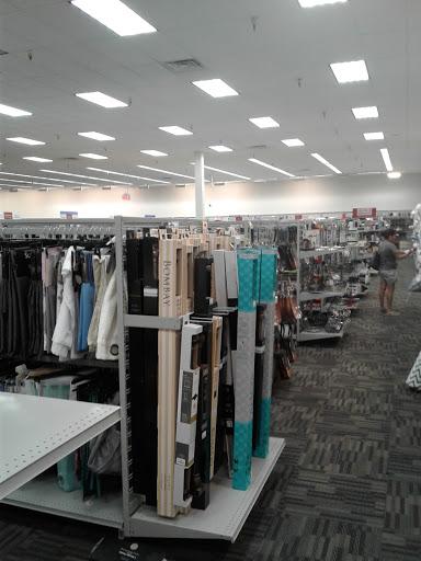 Clothing Store «Burlington Coat Factory», reviews and photos, 3702 E Hammer Ln, Stockton, CA 95212, USA