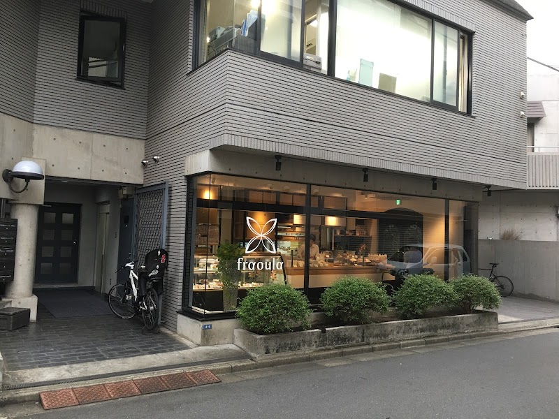 フラウラ 東京都渋谷区富ケ谷 フランス菓子店 パン グルコミ