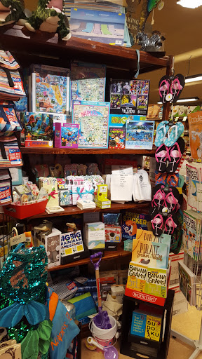 Grocery Store «Wynn’s Market», reviews and photos, 141 9th St N, Naples, FL 34102, USA