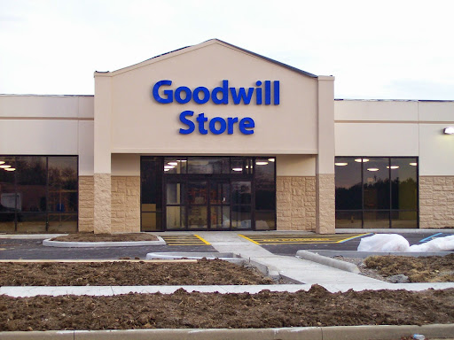 Goodwill Store, 570 Saraina Rd, Shelbyville, IN 46176, USA, 