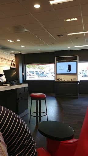 Cell Phone Store «Verizon», reviews and photos, 3140 Berlin Turnpike, Newington, CT 06111, USA