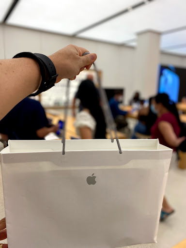 Computer Store «Apple Arrowhead», reviews and photos, 7700 W Arrowhead Towne Center, Glendale, AZ 85308, USA