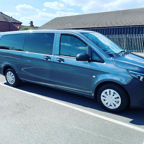 Reviews of Red Squirrel Travel Airport Transfers Liverpool in Liverpool - Taxi service