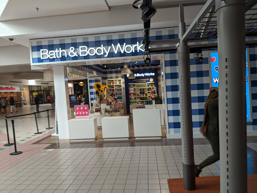 Shopping Mall «The Marketplace Mall», reviews and photos, 1 Miracle Mile Dr, Rochester, NY 14623, USA