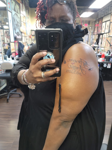 Tattoo Shop «Tattoo Paradise», reviews and photos, 2444 18th St NW, Washington, DC 20009, USA