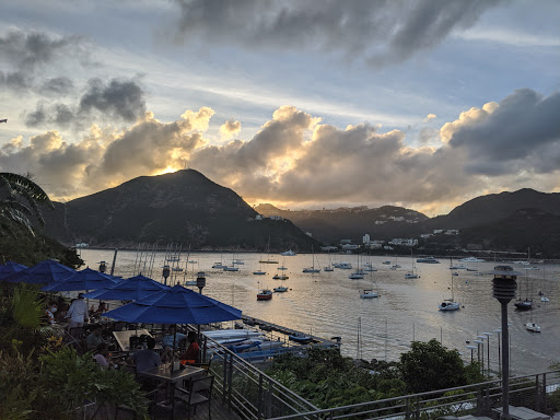 Royal Hong Kong Yacht Club - Middle Island