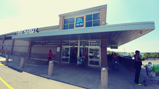 Supermarket «ALDI», reviews and photos, 901 17th St NE, Washington, DC 20002, USA