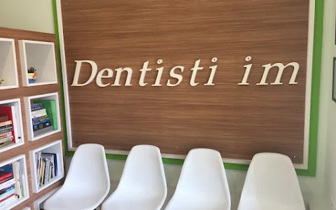 Dentisti in Albania | ATD Clinic image