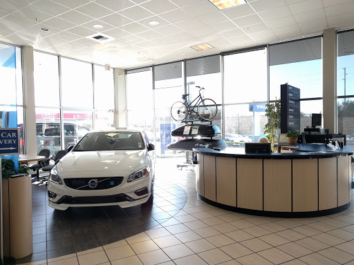 Car Dealer «Sandberg Northwest Volvo», reviews and photos, 17025 WA-99, Lynnwood, WA 98037, USA