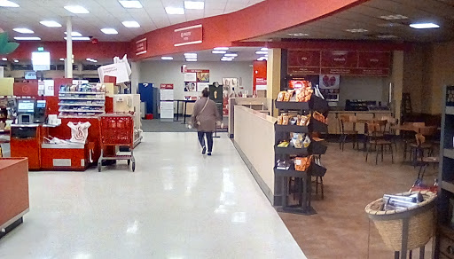 Department Store «Target», reviews and photos, 950 E 33rd St, Signal Hill, CA 90755, USA