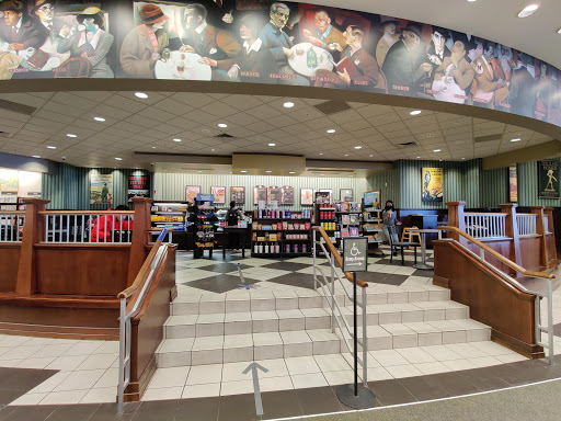 Book Store «Barnes & Noble», reviews and photos, 270 Buckland Hills Dr #1024, Manchester, CT 06040, USA