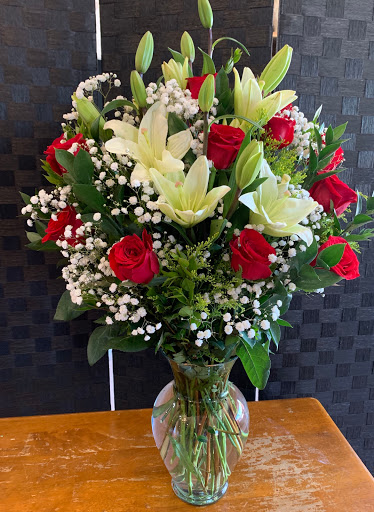 Florist «A Little Castle Flower Shop», reviews and photos, 602 S F St F, Harlingen, TX 78550, USA