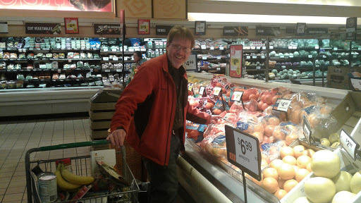 Grocery Store «Giant Food Stores», reviews and photos, 993 Wayne Ave, Chambersburg, PA 17201, USA