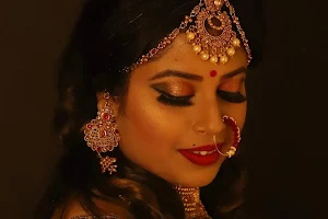 Kavita’s Nikhar (Nikhar Beauty Parlour) image