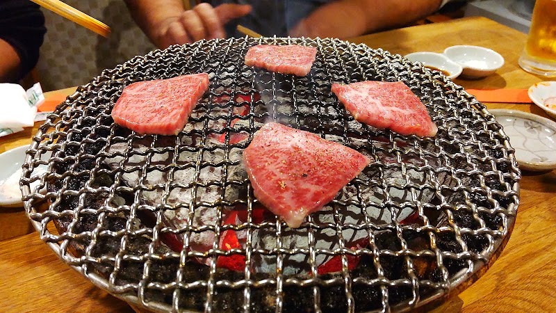 万葉牛 炭火焼き 福ふく