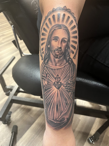 Explore bart and lisa tattoo ideas, creative tattoo ideas in Glendale, available at Urban Legends Tattoo and Piercing LLC