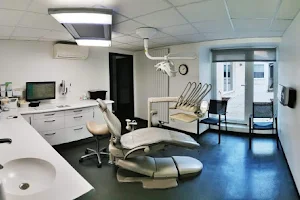 Cabinet Dentaire Docteur Rémi Hannhart et Docteur Loïc Brun image