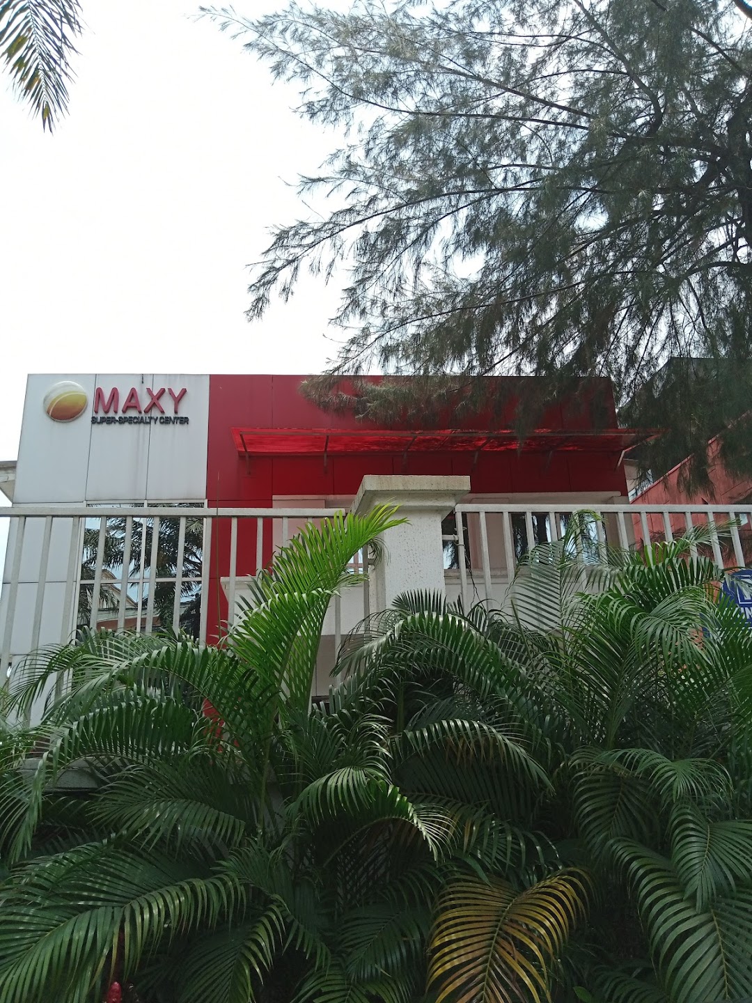 Maxy Specialist Hospital