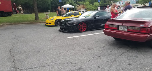 Ice Cream Shop «C&C Frozen Treats», reviews and photos, 409 E Main St, Front Royal, VA 22630, USA