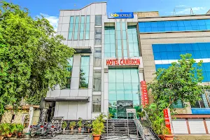 FabHotel Cameron - Hotel in Jasola Vihar, New Delhi image