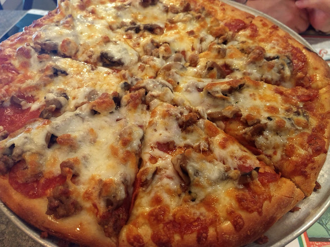 #1 best pizza place in Akron - Dontino's La Vita Gardens