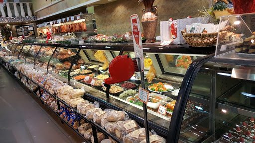 Grocery Store «Shop & Save Market», reviews and photos, 518 Metropolitan Way, Des Plaines, IL 60016, USA