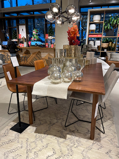 Furniture Store «west elm», reviews and photos, 1 Bellevue Way NE, Bellevue, WA 98004, USA
