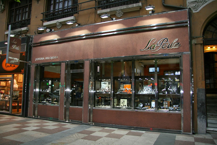 Joyería La Perla, Oviedo. Relojería.