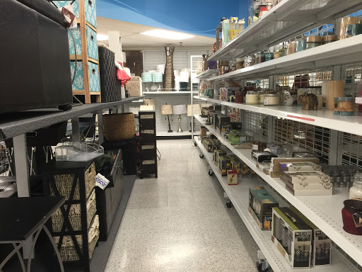 Clothing Store «Ross Dress for Less», reviews and photos, 4425 N Oracle Rd, Tucson, AZ 85705, USA