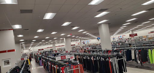 Clothing Store «Burlington Coat Factory», reviews and photos, 275 Main St #4, White Plains, NY 10601, USA