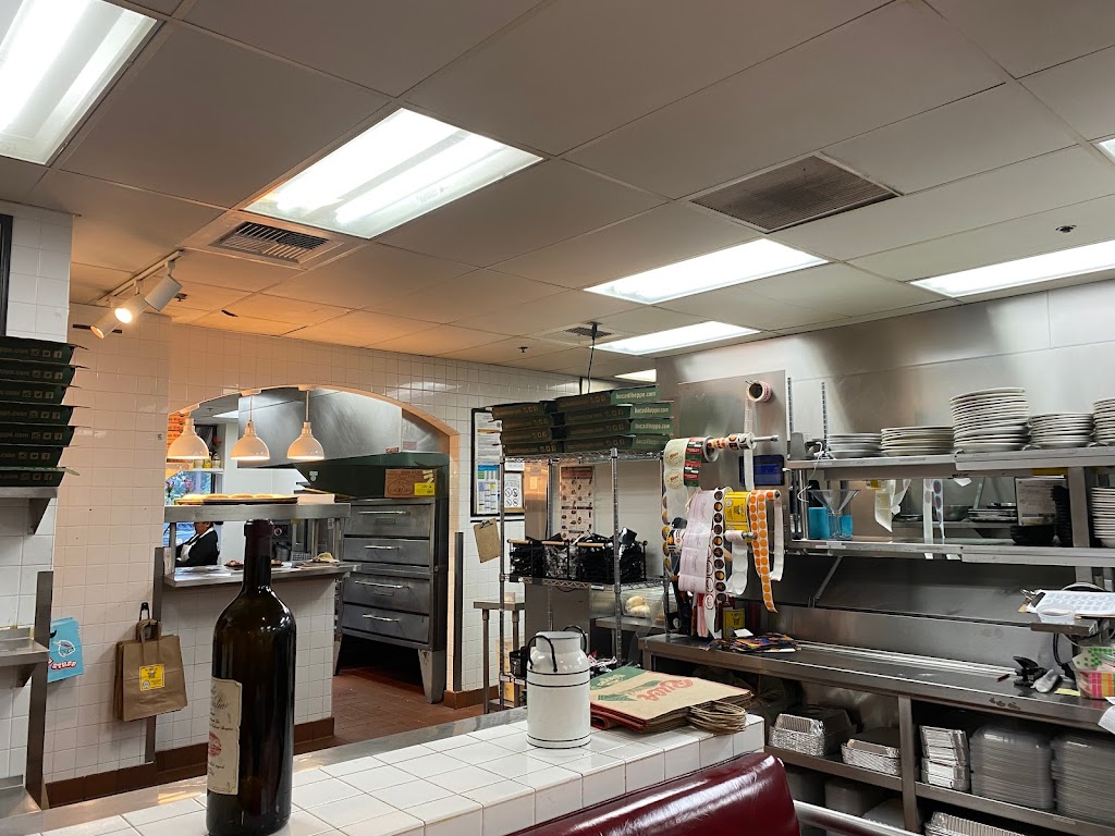 Buca di Beppo Italian Restaurant 91360