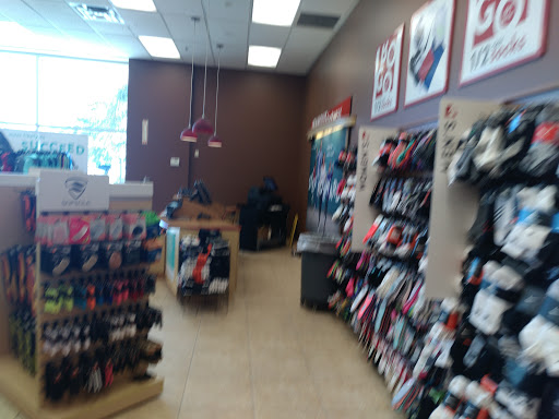 Shoe Store «Famous Footwear», reviews and photos, 519 SW Pine Island Rd, Cape Coral, FL 33991, USA